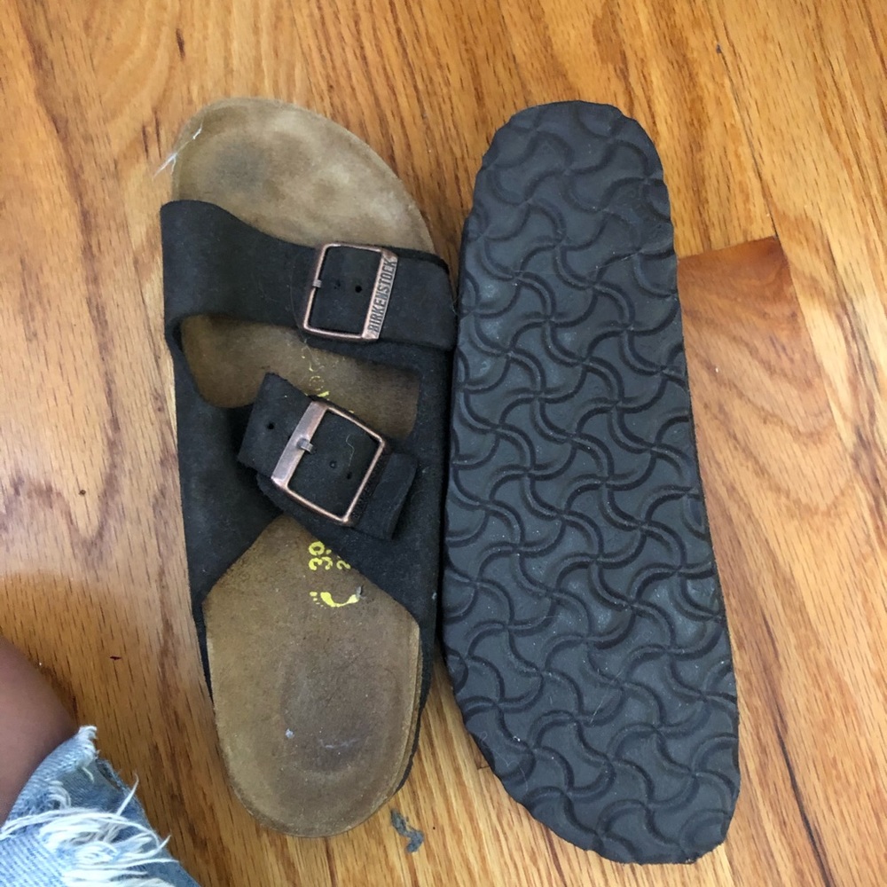 Chocolate brown Birkenstock’s sz 39